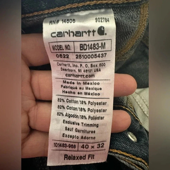 EUC Carhartt jeans. Relaxed fit set 40/32 - Picture 4 of 8